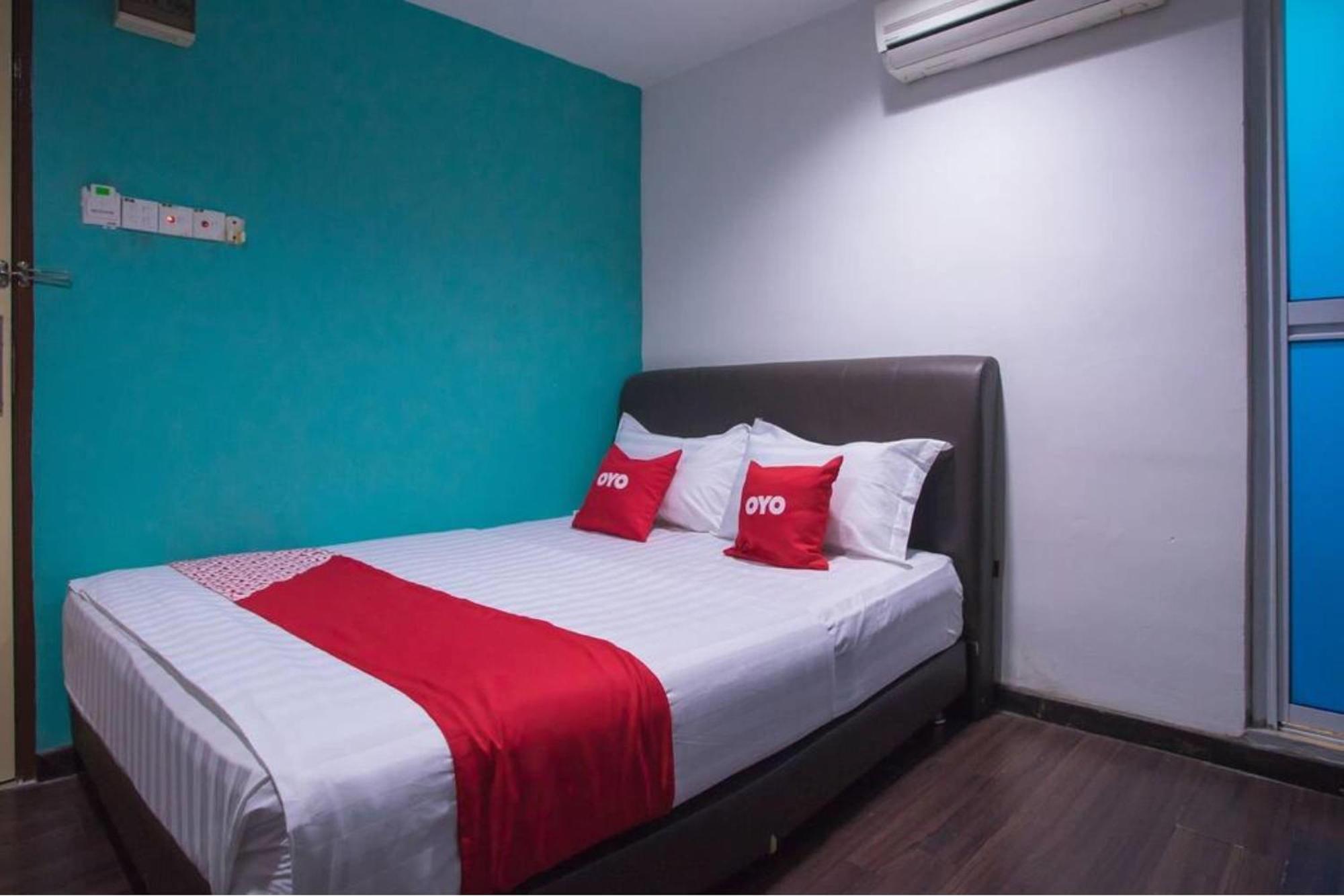 Oyo 90281 Hotel Taj Seksyen 13 Shah Alam Exterior foto